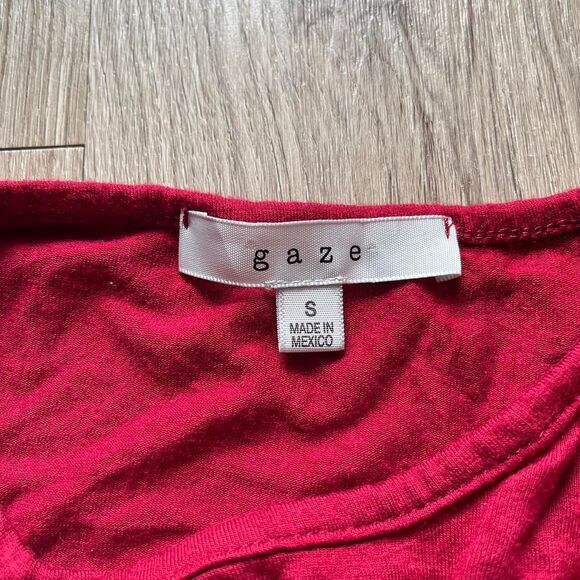 Red women’s crop top with Flower design Size Small - Picture 2 of 4